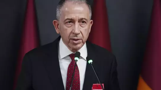 Divan toplantısında Metin Öztürk