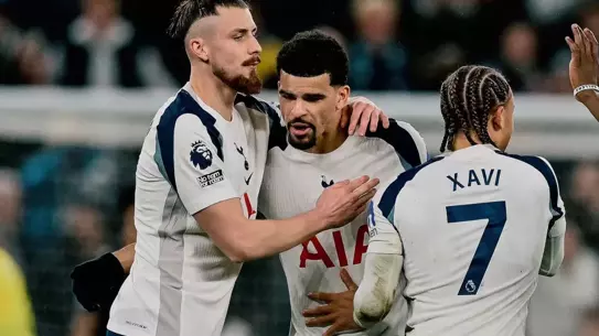 Tottenham, Şampiyonlar Ligi'nde Tarih Yazdı; Premier Lig'de Düşüşte