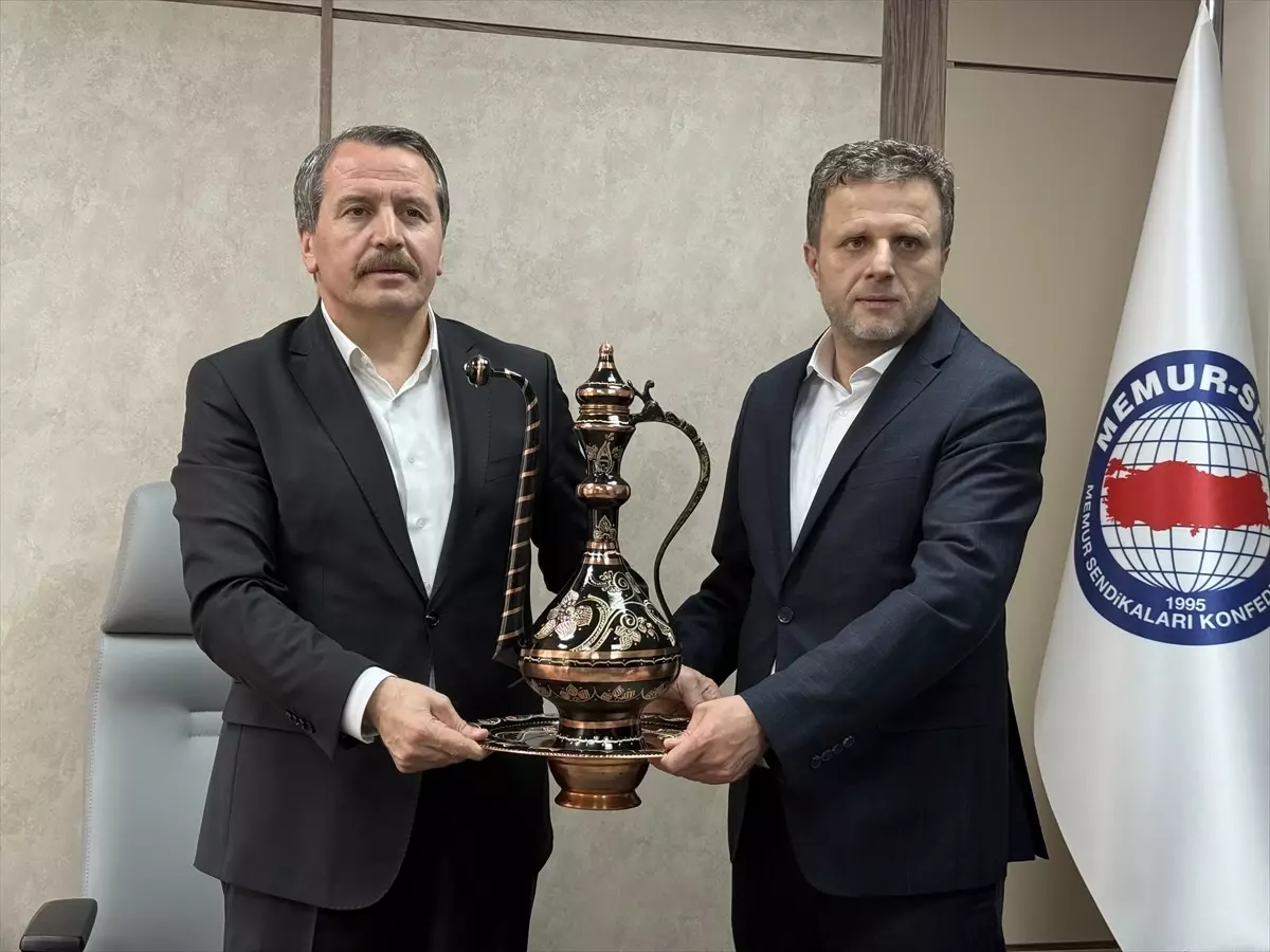 Ali Yalçın'dan Memur-Sen İçin Hak ve Demokrasi Reformu Çağrısı