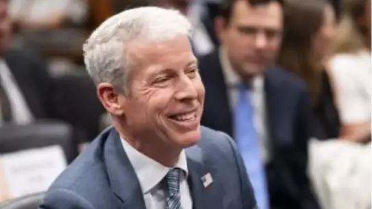 Enerji Bakanı Wright ve Başkan Rodríguez görüşme anı