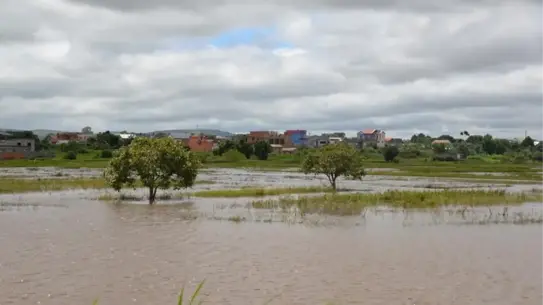 Madagaskar’da fırtına sonrası kurtarma çalışmaları