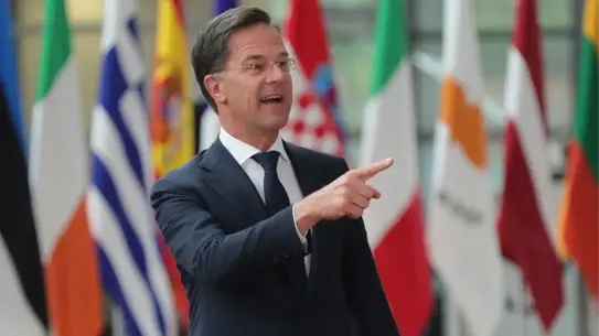 NATO toplantısı sırasında Rutte
