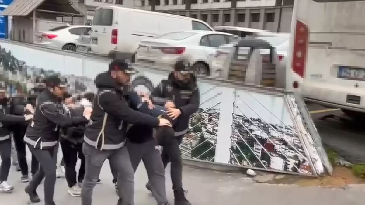 Büyükçekmece'de Silahlı Market Saldırısının Şok Gelişmesi: 5 Şüpheli Yakalandı