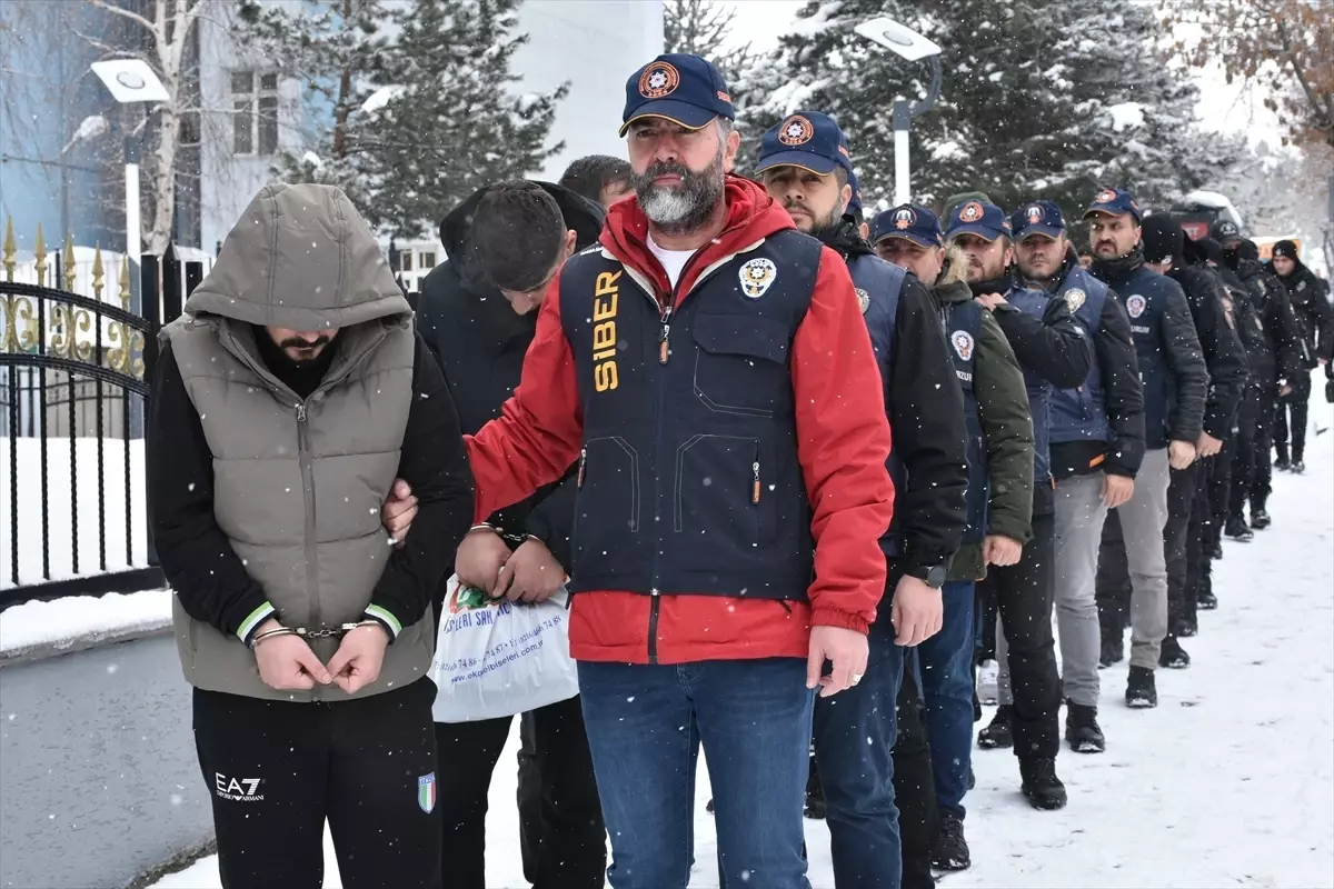 Erzurum'da Siber Dolandırıcılık Operasyonu: 68 Şüpheli Gözaltında, 56 Tutuklandı