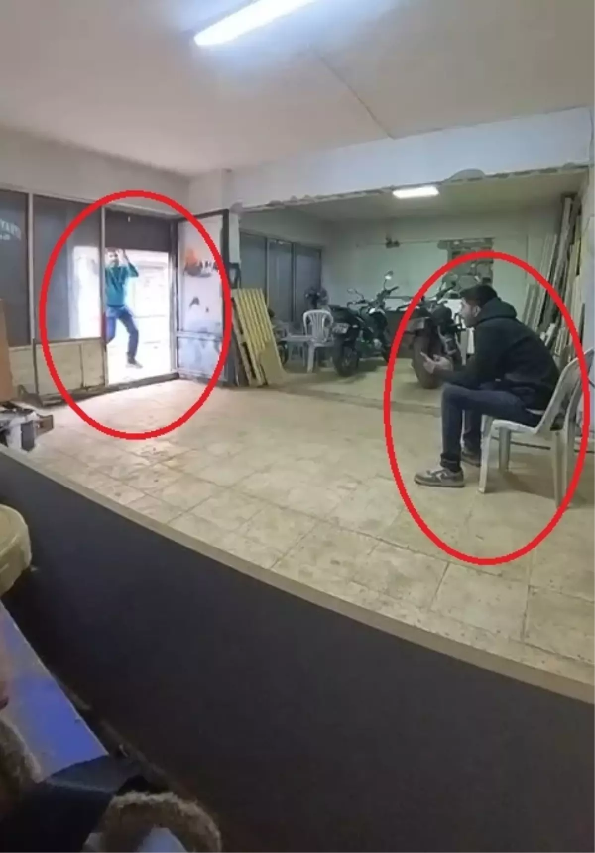 Diyarbakır'da İş Yerinde Şaka Sonrası Büyük Panik ve Patlama Anları Görüntülendi