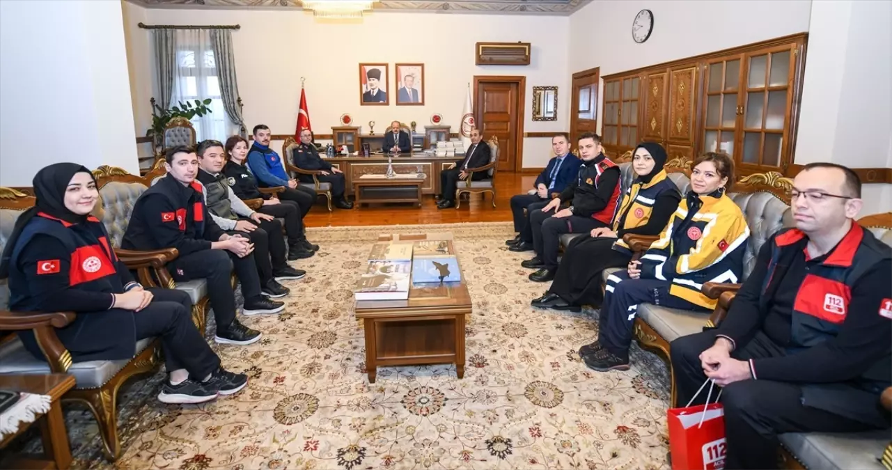 Kastamonu Valisi Dallı, 112 Acil Çağrı Merkezi Personeline Teşekkür Etti