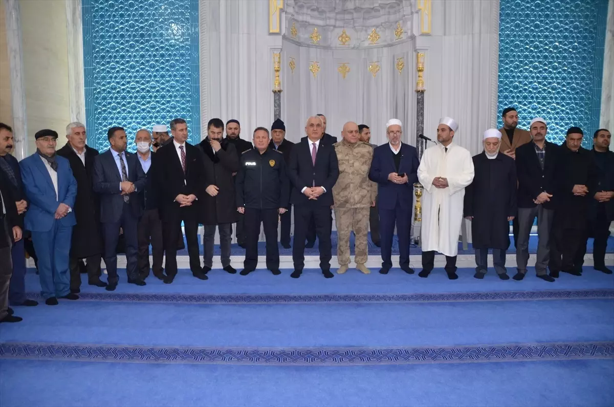 Muş'ta Eski Aile Husumeti Barış Töreniyle Son Buldu