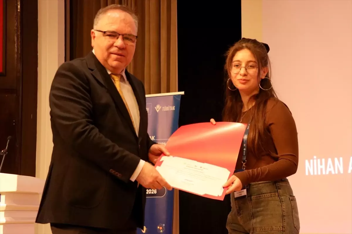 Erciyes Üniversitesi’nde TÜBİTAK Lise Proje Yarışması’nda 42 Genç Araştırmacı Ödüllendirildi