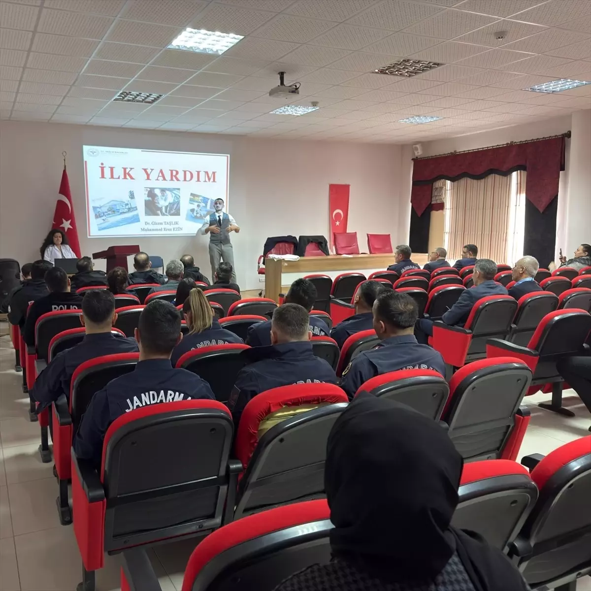 Ulaş’ta Kamu Personeline İlk Yardım Eğitimi Verildi