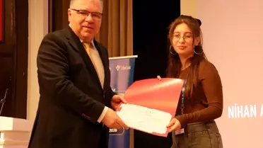 Ödül alan öğrenciler ve projeleri