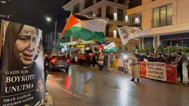 Protestoya katılan vatandaşlar