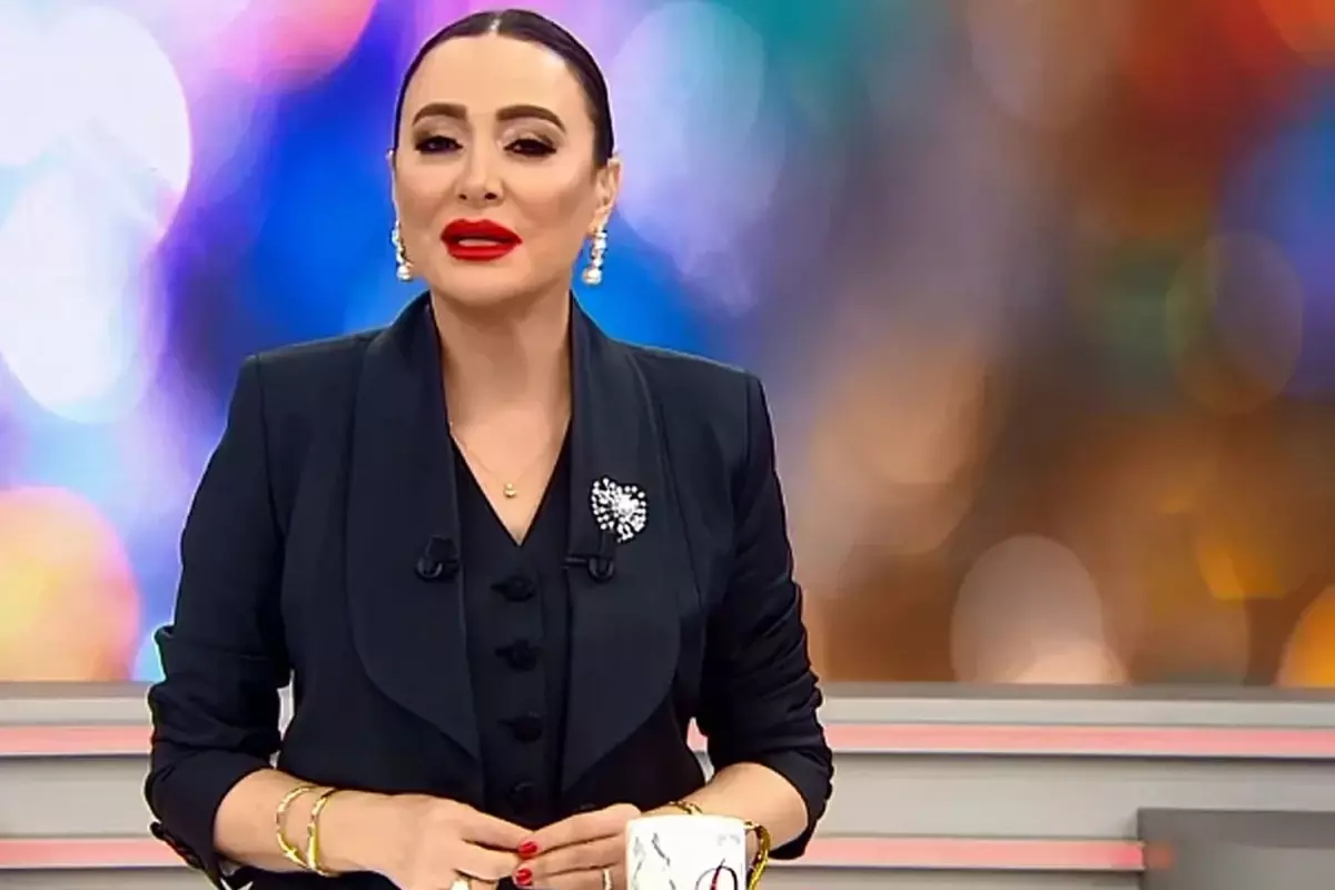 Didem Arslan’ın Canlı Yayınında Filtre Aniden Kaldı, İzleyiciler Şaşkın!