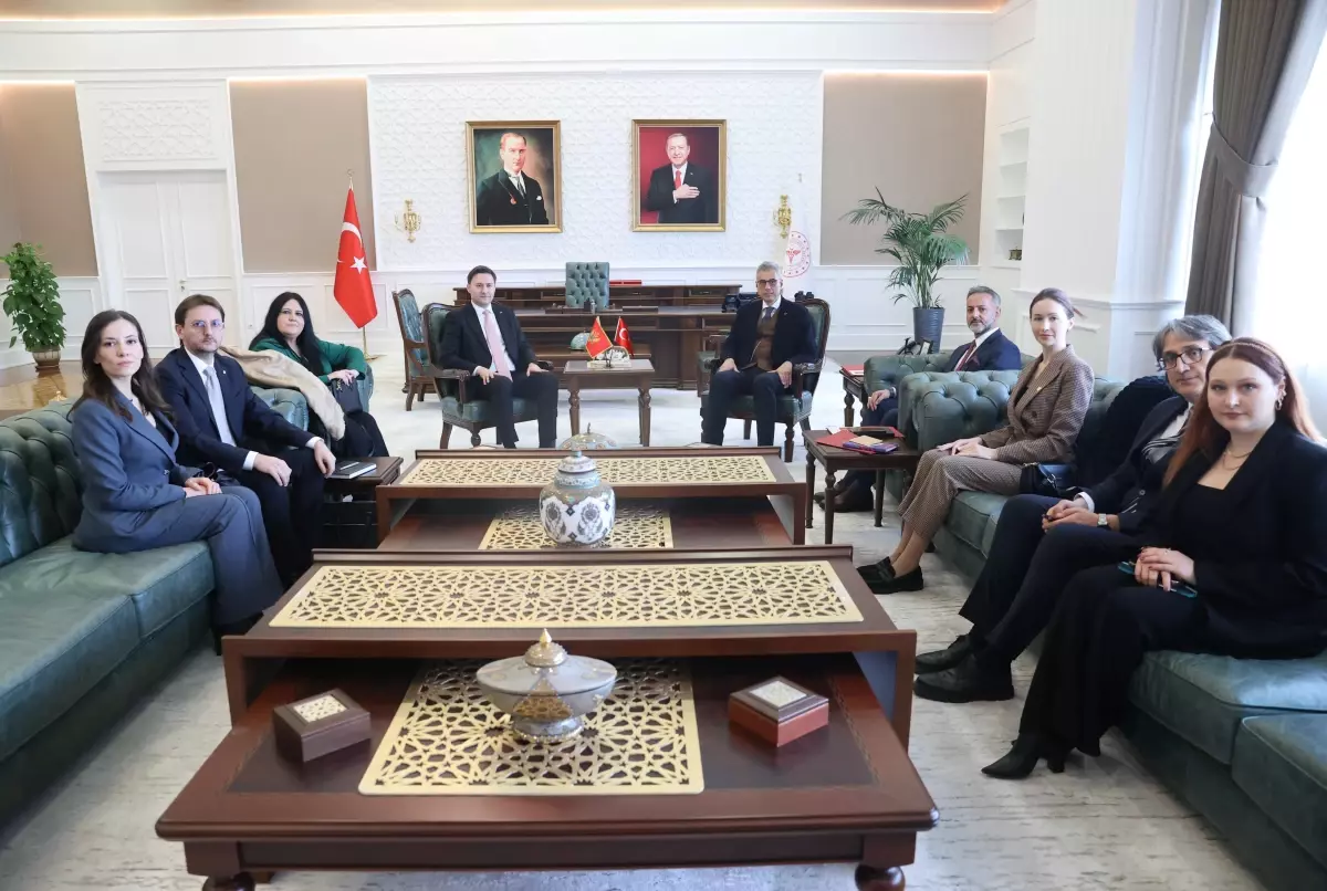 Türkiye ve Karadağ Sağlık İş Birliği Genişliyor: Bakan Memişoğlu Görüşmelerde