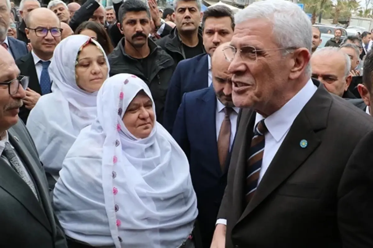 İYİ Parti Lideri Dervişoğlu, Geleneksel Kıyafeti Nedeniyle Hedef Alınan Belediye Başkanı Akgün'ü Ziyaret Etti