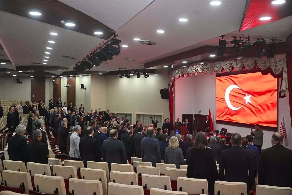 YÖK, Mesleki Eğitimde Sektörle İşbirliğini Güçlendirecek Stratejiyi Açıklıyor