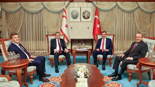 Cevdet Yılmaz'ın açıklamaları sırasında