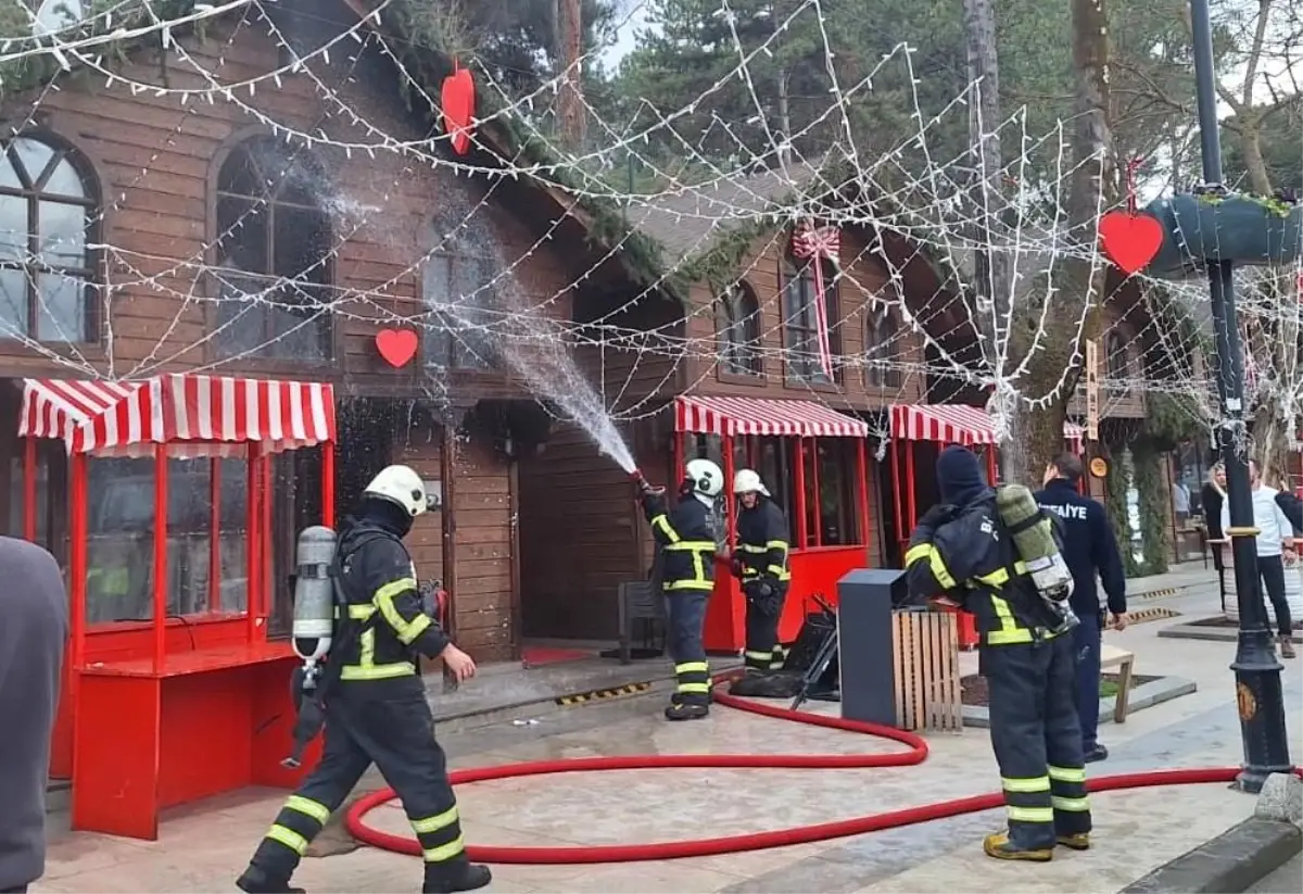 Bilecik’te Depo Kulübesinde Çıkan Yangın Trafiği Duraklattı