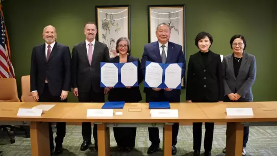 ABD-Tayvan Ticaret Anlaşması imza anı