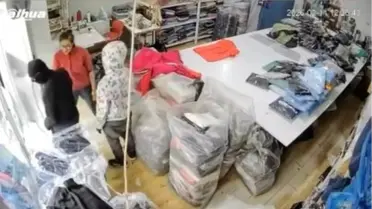 Maskeli şahısların görüntüsü