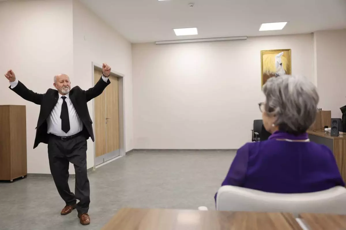 Bağcılar’da 47 Yıllık Aşkın Romantik Anlatısı: Adem ve Emine’nin Sevgililer Günü Sürprizi