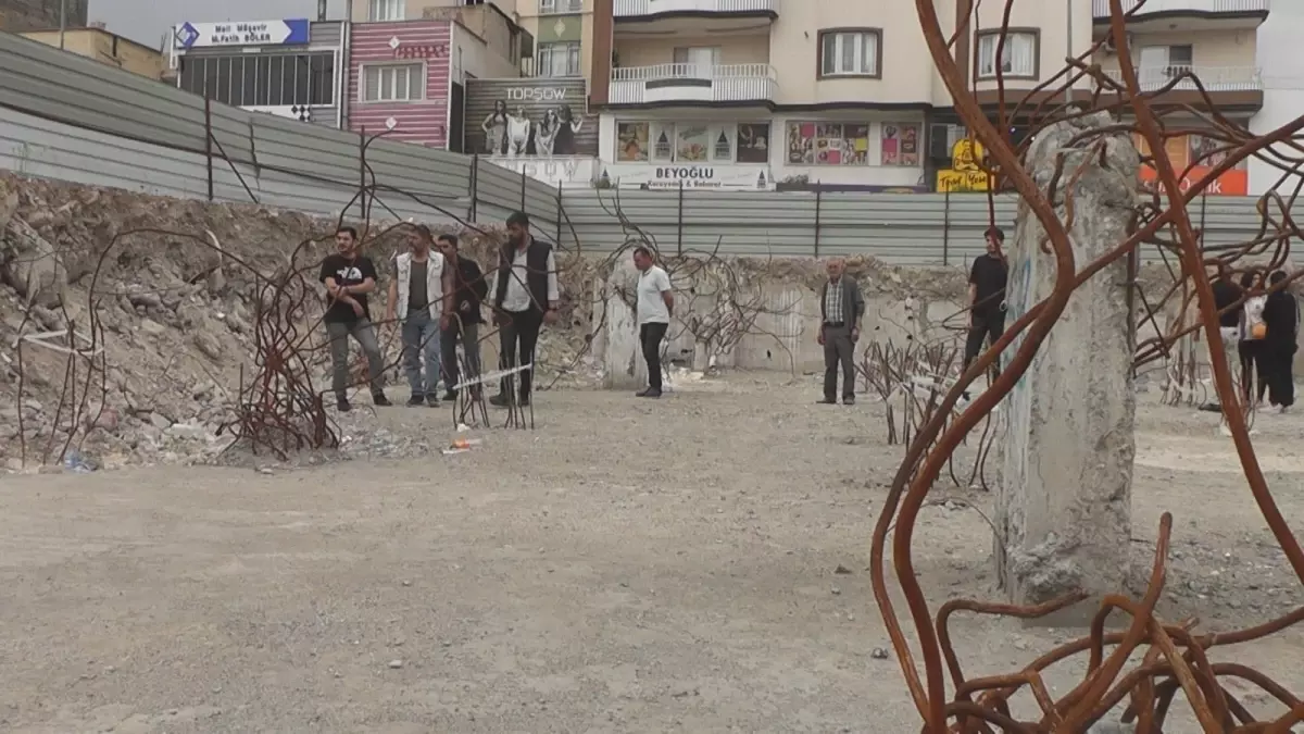 Furkan Apartmanı Dava Sonucu: Müteahhit Beraat, 7 Sanık Hapse