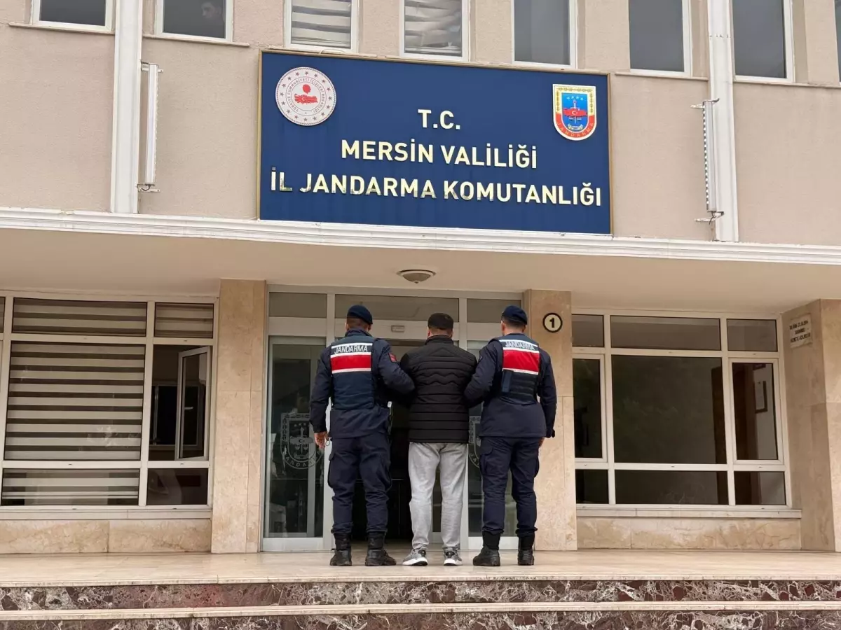 Mersin’de Plakasız Araçtan Akaryakıt Çalması Olayı Sonuçlandı: Şüpheli Gözaltına Alındı