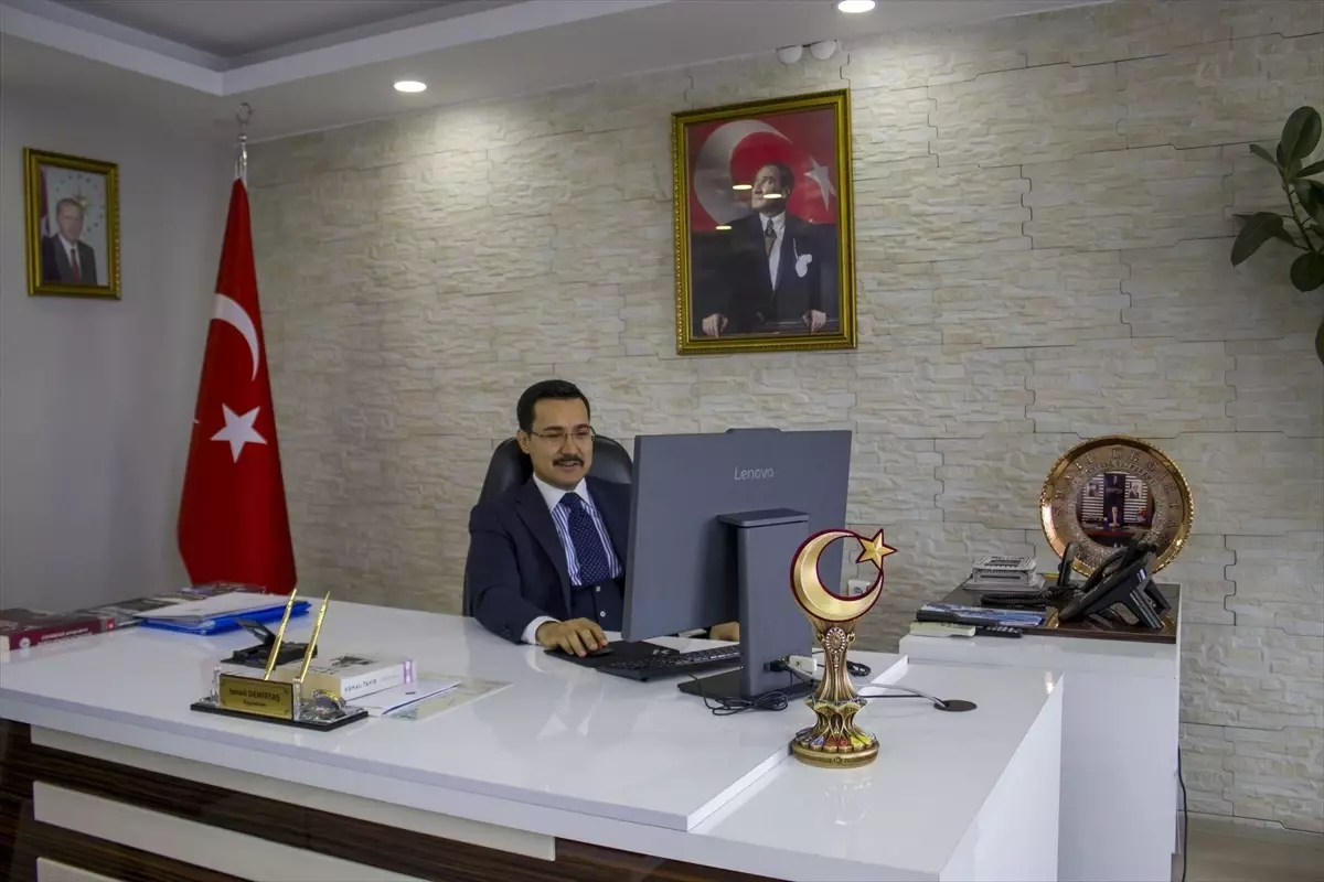 Akyaka Kaymakamı İsmail Demirtaş 2025 Yılın Kareleri Oylamasına Katıldı