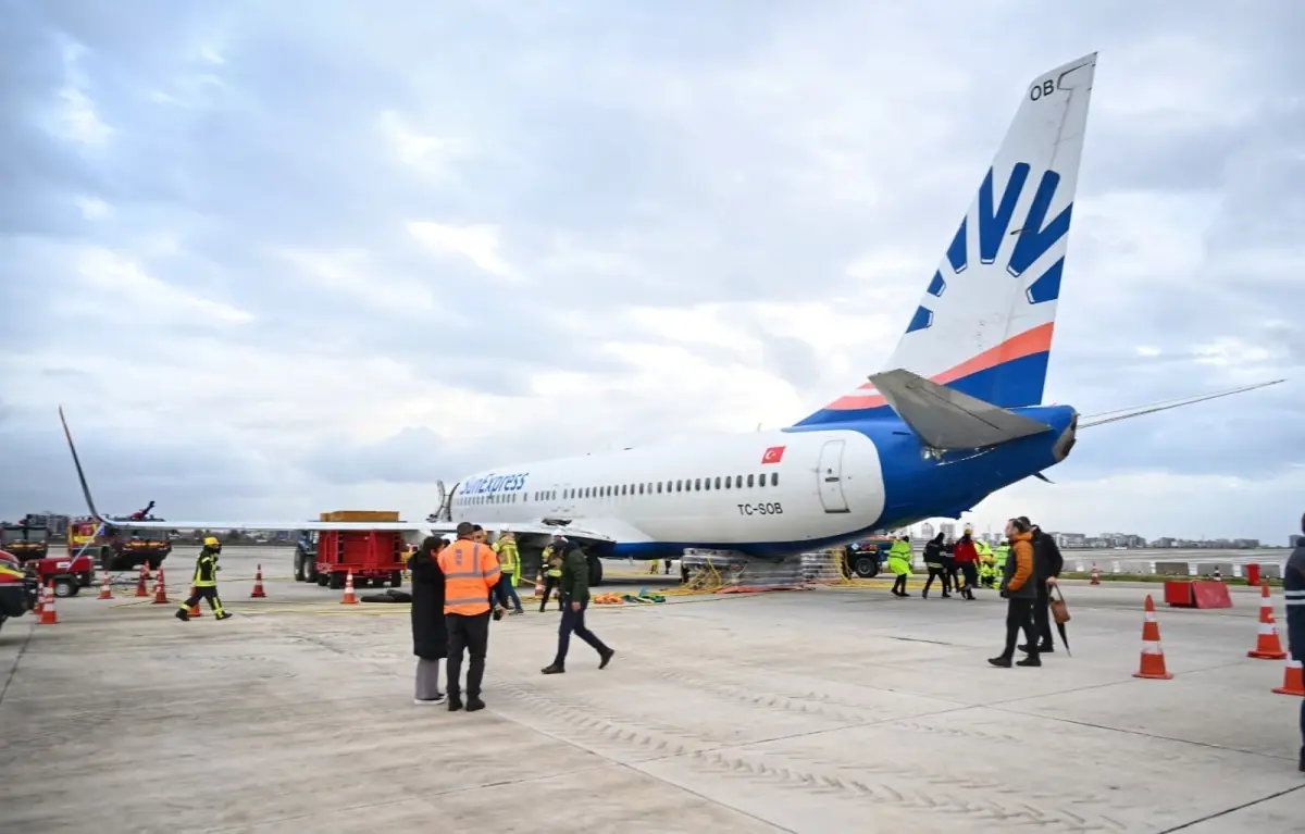 SunExpress Uçağındaki Taksi Arızası Nedeniyle Sefer İptal Edildi