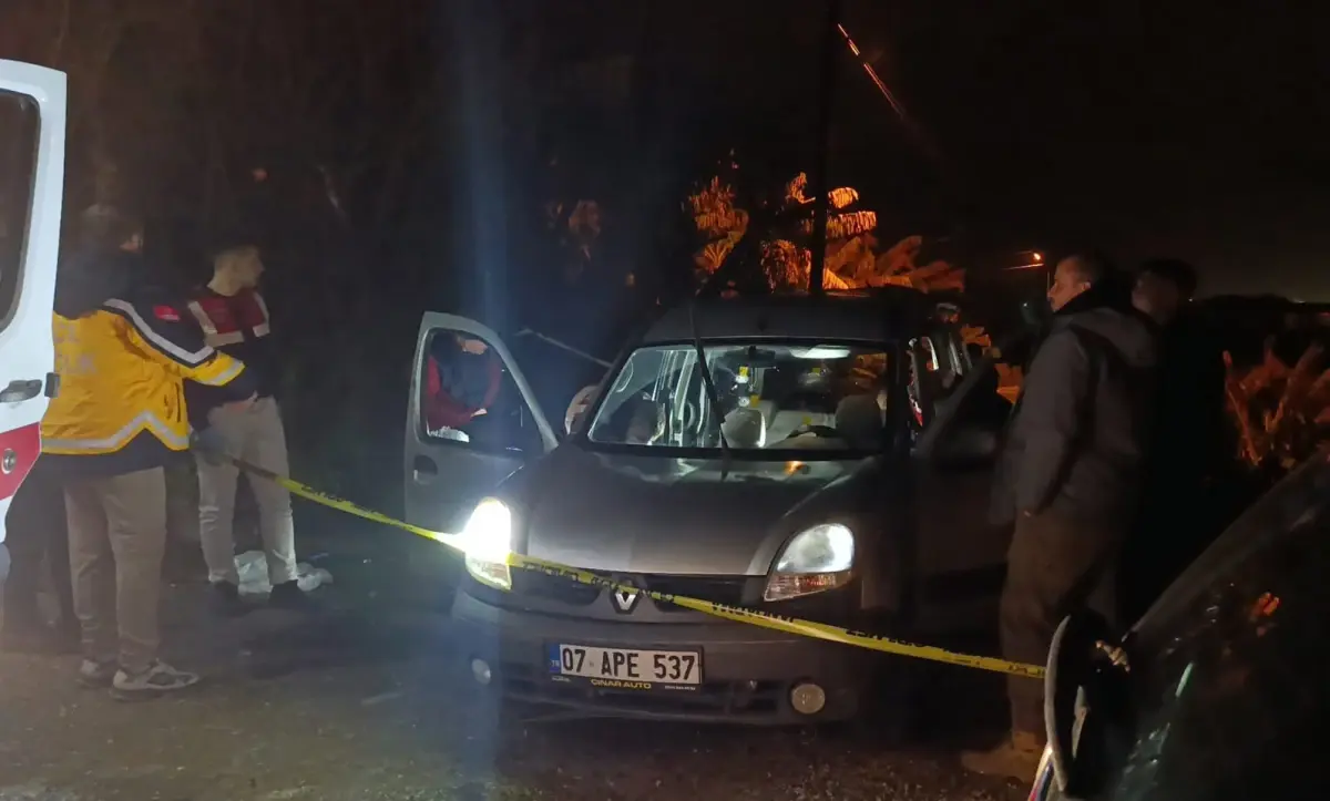 Alanya’da Hafif Ticari Araçta Açılan Ateş Sonucu Genç Hayatını Kaybetti