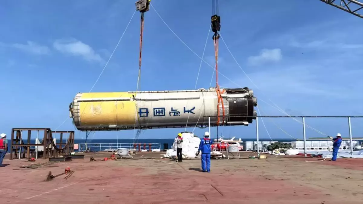 Çin Uzun Yürüyüş-10 Roketinin İlk Aşaması Denizde Başarıyla Çekildi