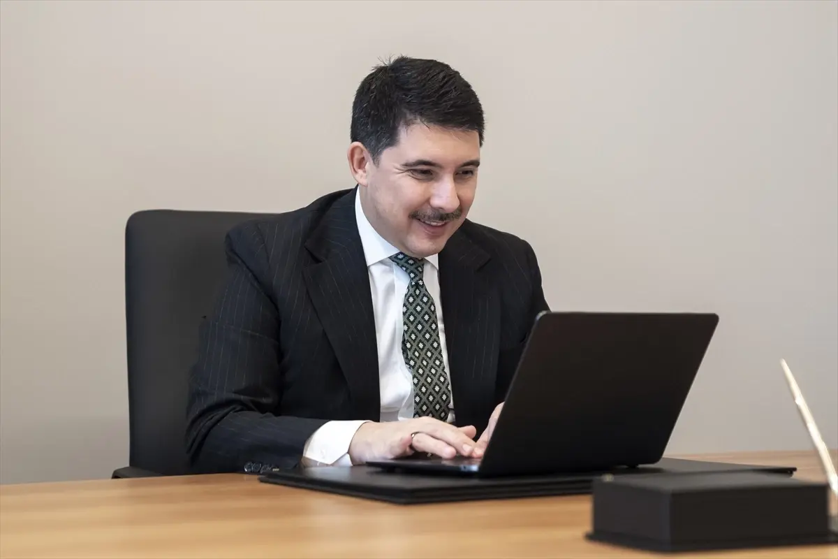 Cumhurbaşkanlığı Özel Kalem Müdürü Doğan'dan 'Yılın Kareleri' Oylamasına Başlangıç