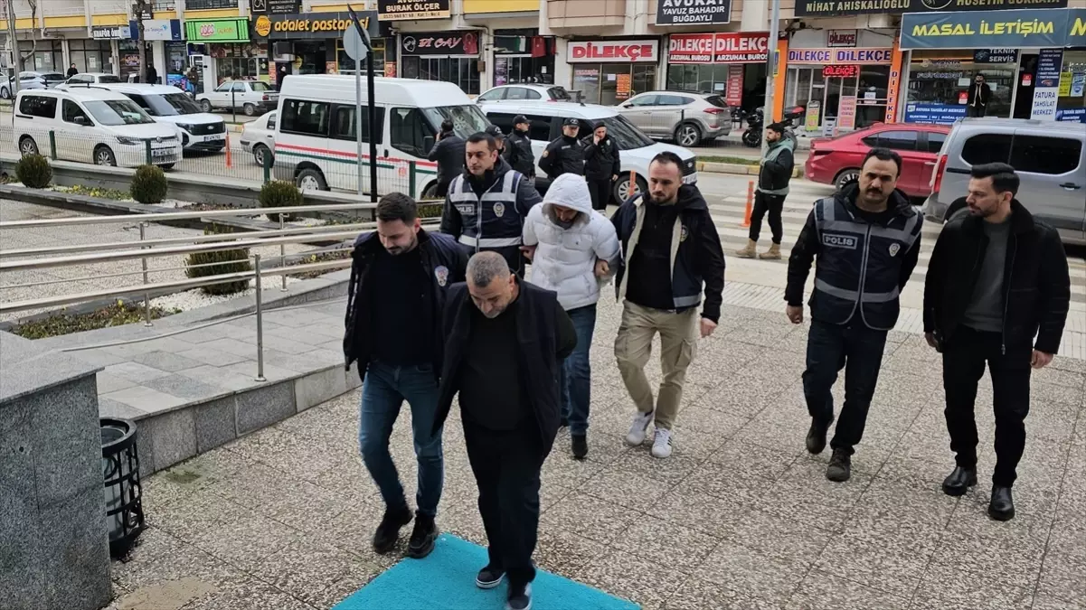 Çorum’da GSM Hattı Temin Eden 7 Şüpheli Adliyeye Sevk Edildi