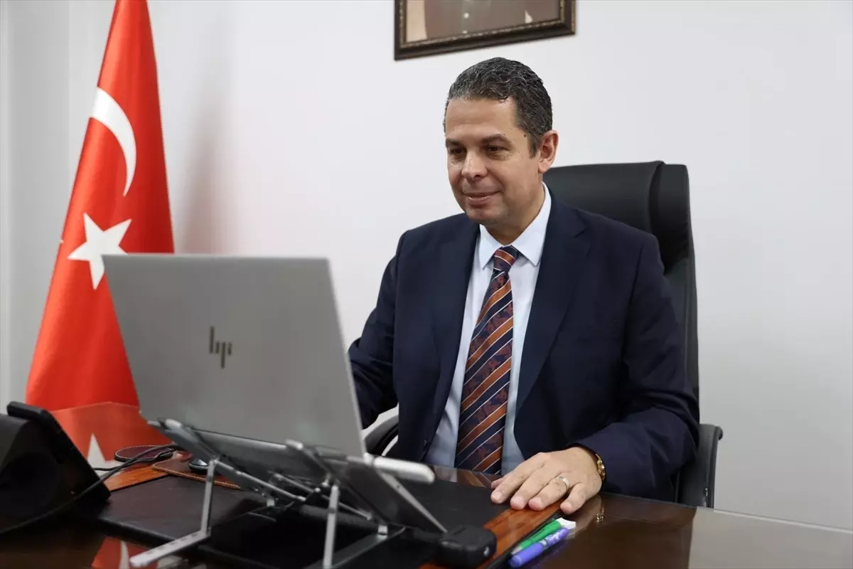 Edirne Sağlık Müdürü Yıldırım, AA’nın 2025 Yılın Kareleri Yarışmasında Oy Kullanımını Tamamladı