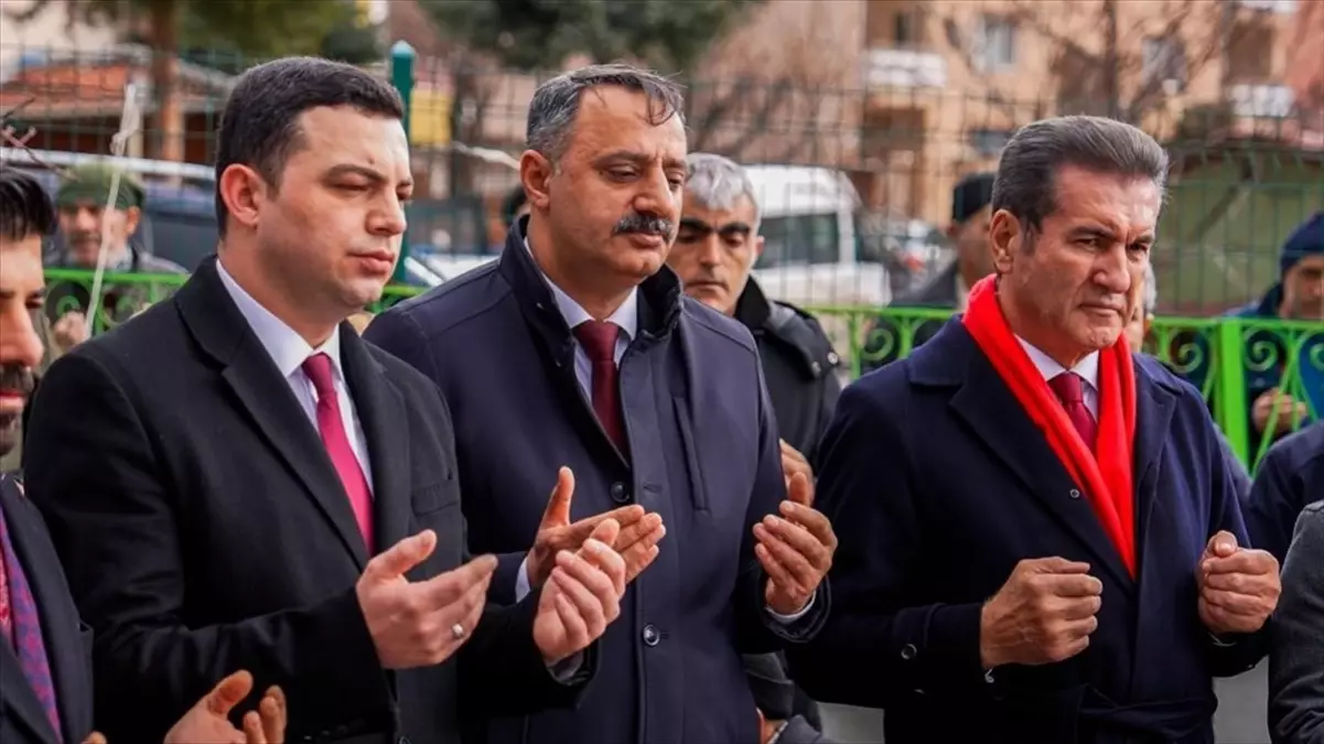 İliç Madencileri için Anma Töreni: Heyelan Felaketinde Kaybedilen 9 İşçi Yad Edildi