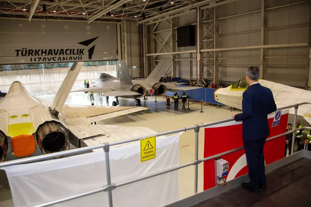 KAAN Projesinde Son Gelişmeler: Savunma Sanayi Başkanı Görgün Hangarı İnceledi