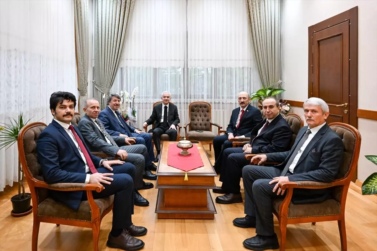 Kırklareli Valisi Uğur Turan, İl Milli Eğitim Müdürlüğü'nde Denetim Gezisi