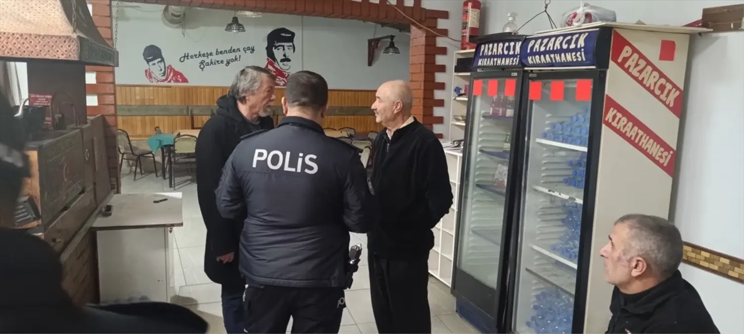 Bilecik Pazaryeri'nde Gemlik Ekiplerinden Sigara Kontrolü