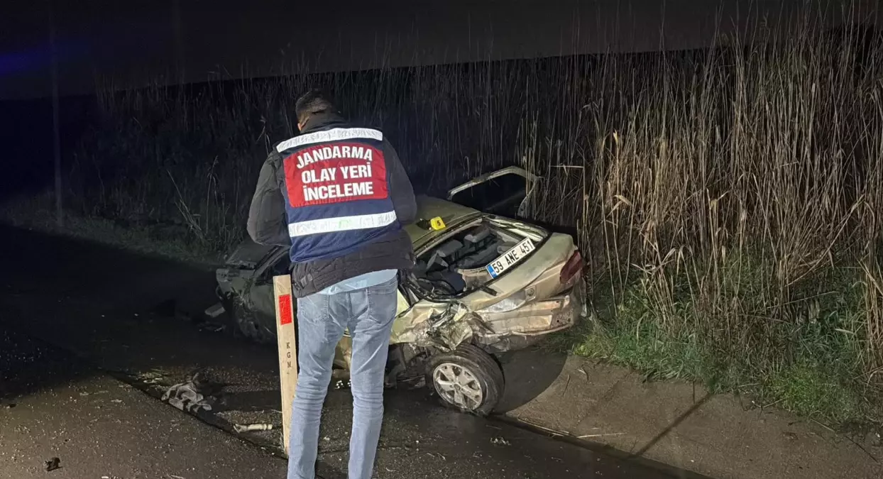 Çorlu'da İki Araç Çarpıştı: 5 Yaralı ve Jandarma Soruşturması Başladı
