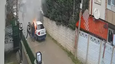 Yangın sonrası araç kalıntısı