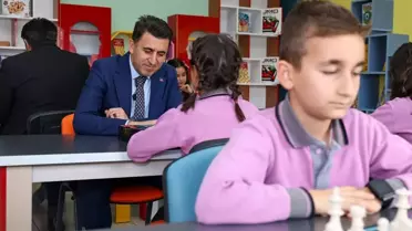 Öğrenciler akıl oyunlarıyla meşgul