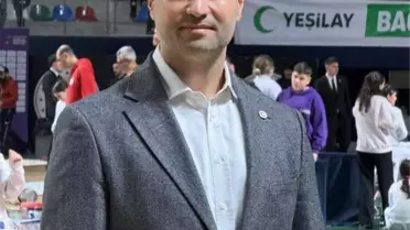 Eğitim sırasında Yeşilay yetkilileri