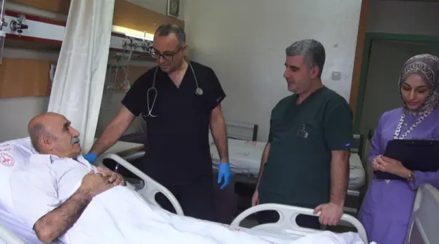 Cerrahi ekipmanları ve operasyon sahası