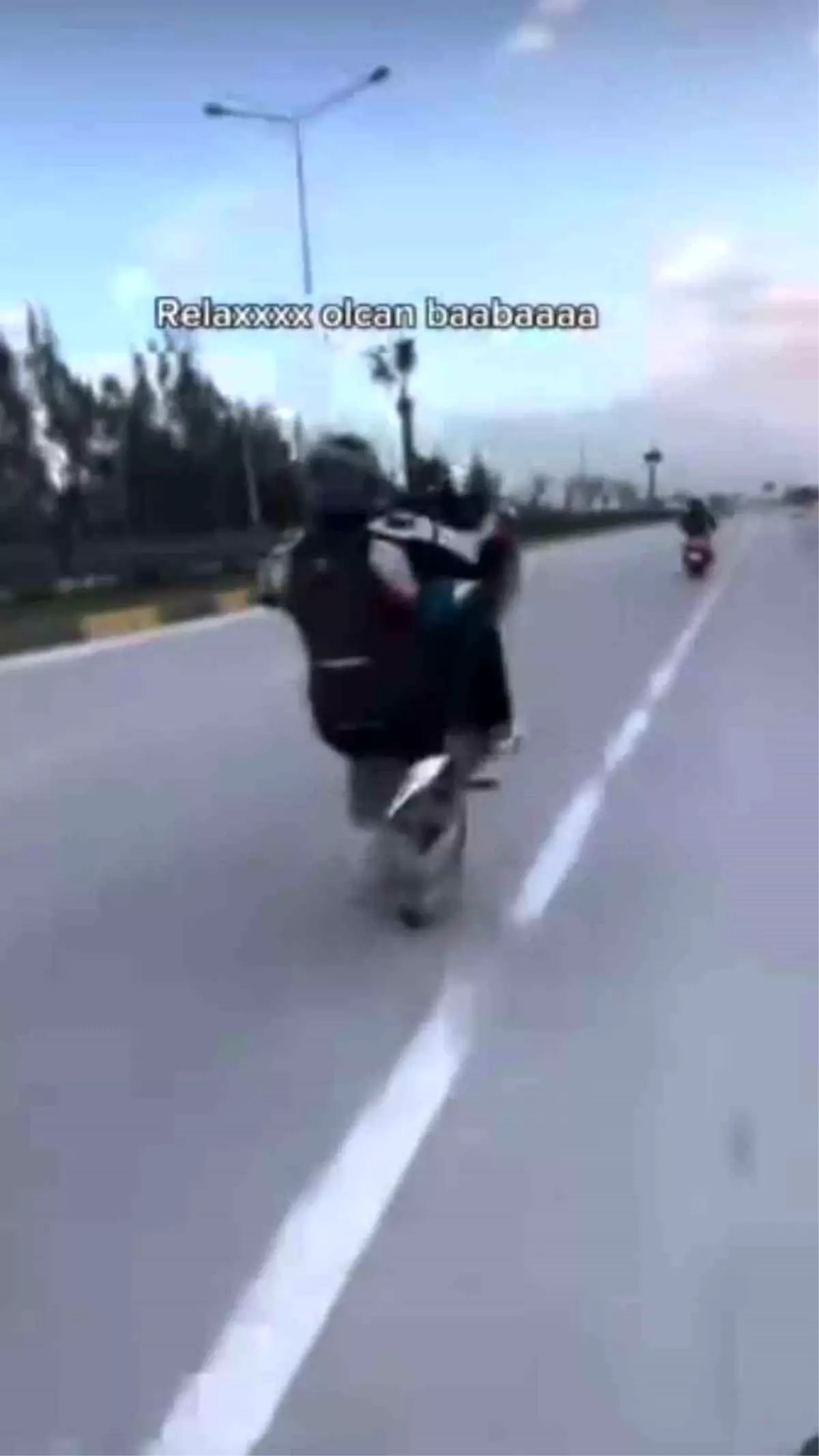 Hatay’da Akrobatik Motosiklet Gösterisi Yapan Kadına 21.846 TL Ceza