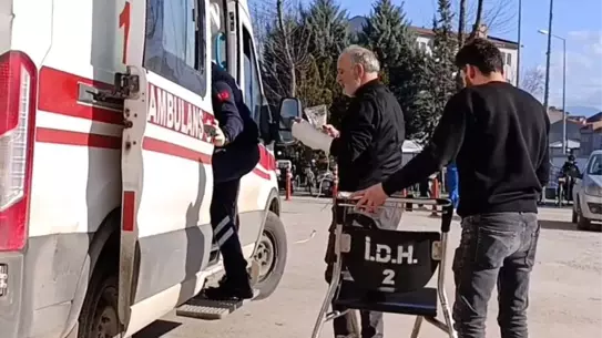 İnegöl'de 63 Yaşındaki Çalışan Motorlu Testere Kazasıyla Bileğini Kesti