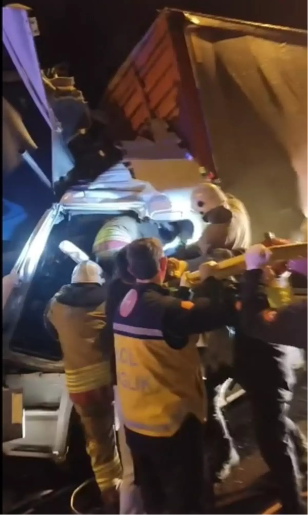 Bolu Dağı Tüneli Çıkışında Trafik Kazası: 1 Ölü, 1 Yaralı