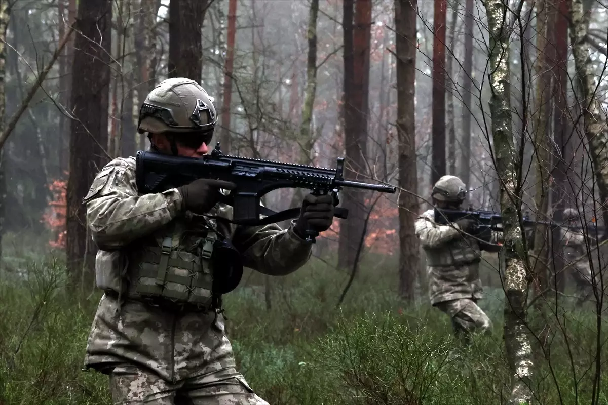Almanya’da NATO Steadfast Dart-26 Tatbikatı: Türk Askeri Gücü Görsel Şölen