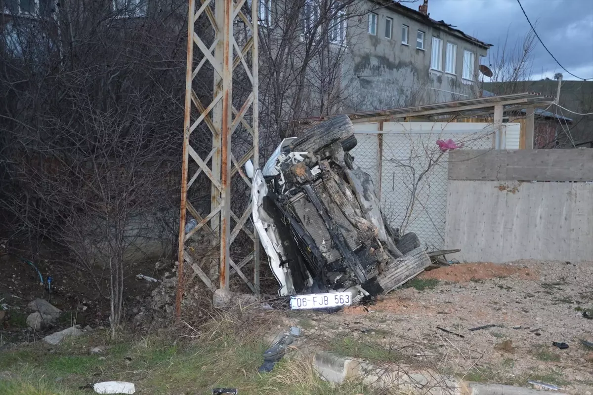 Samsun'un Havza İlçesinde Devrilen Araçta İki Kişi Yaralandı
