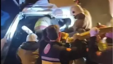 Kaza sonrası tünel çıkışındaki polis ekipleri