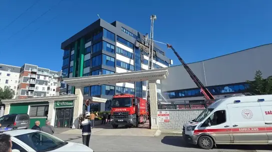 Gebze'deki Peynir Üretim Tesisi Yangını Kontrol Altına Alındı