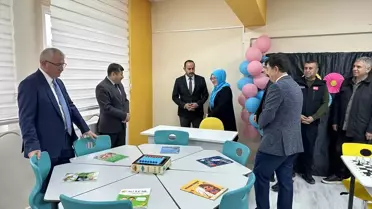 İskenderun'da Deprem Sonrası Kütüphane Yenilenerek Okul Çocuklarına Yeni Umutlar Getirdi